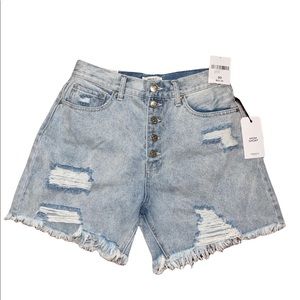 Never worn. In great condition and tags are still attached.